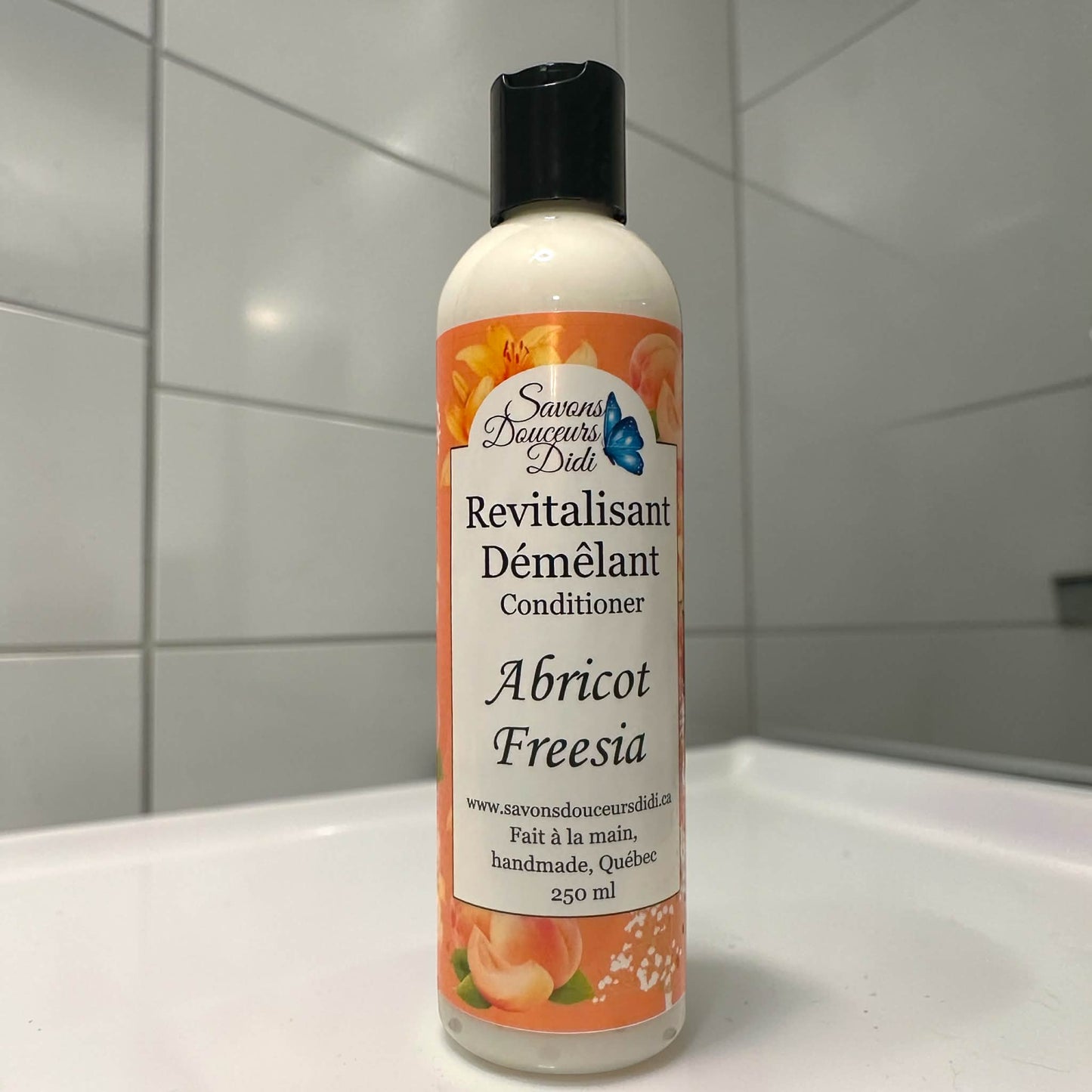 Revitalisant Démêlant Abricot Freesia